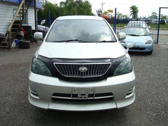 2003 Toyota Harrier Pics