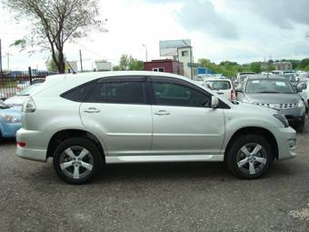 2003 Toyota Harrier Photos