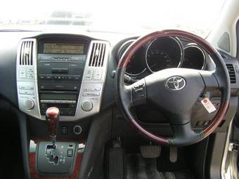 2003 Toyota Harrier Photos