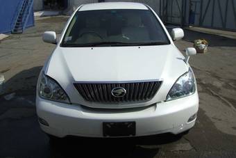 2003 Toyota Harrier Photos