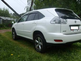 2003 Toyota Harrier Pictures
