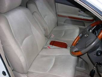2003 Toyota Harrier Pictures