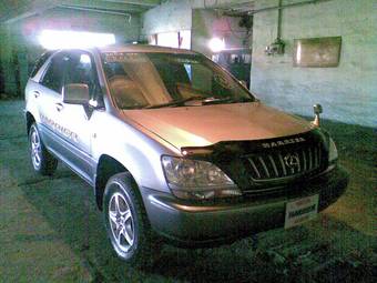 2003 Toyota Harrier Pictures