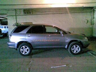 2003 Toyota Harrier Photos