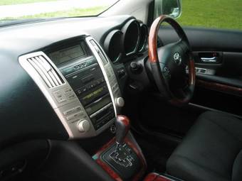 2003 Toyota Harrier Pictures
