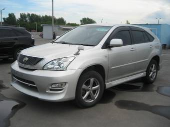 2003 Toyota Harrier Images