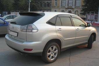 2003 Toyota Harrier Images