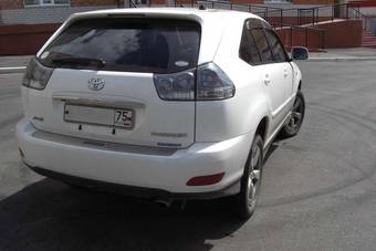 2003 Toyota Harrier Photos