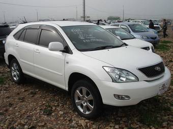 2003 Toyota Harrier Pictures