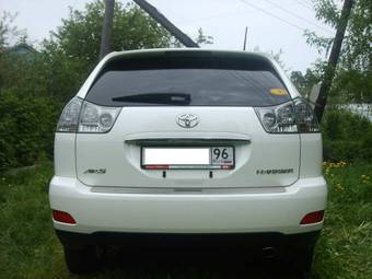 2003 Toyota Harrier Photos