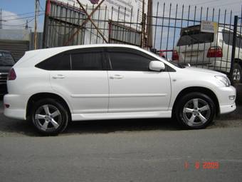 2003 Toyota Harrier Photos