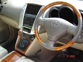 2003 Toyota Harrier Photos