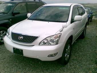 2003 Toyota Harrier Photos