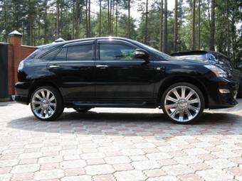 2003 Toyota Harrier Pictures