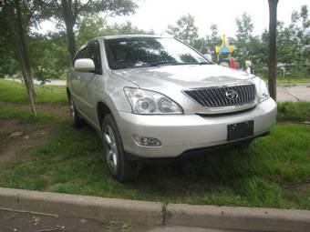 2003 Toyota Harrier Pictures