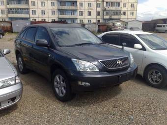 2003 Toyota Harrier Photos