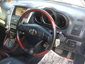 2003 Toyota Harrier Pictures