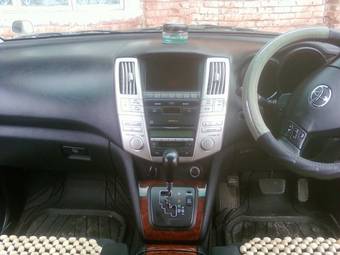 2003 Toyota Harrier Pictures