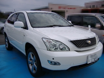 2004 Toyota Harrier