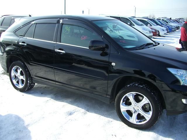 2004 Toyota Harrier