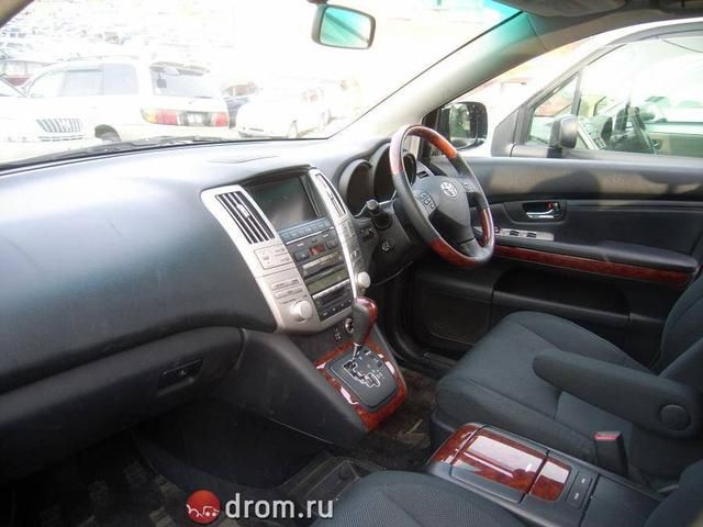 2004 Toyota Harrier