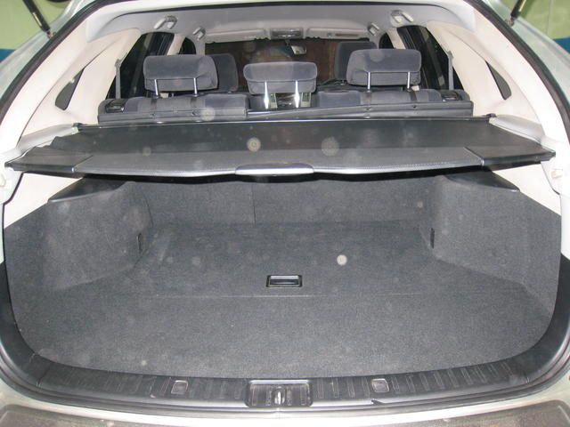 2004 Toyota Harrier
