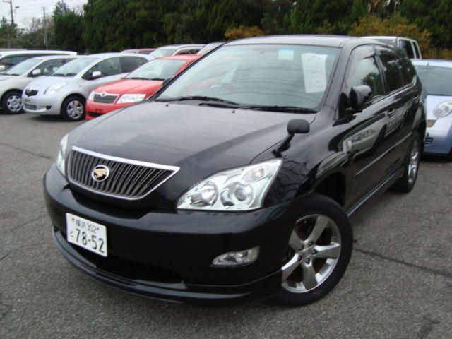 2004 Toyota Harrier