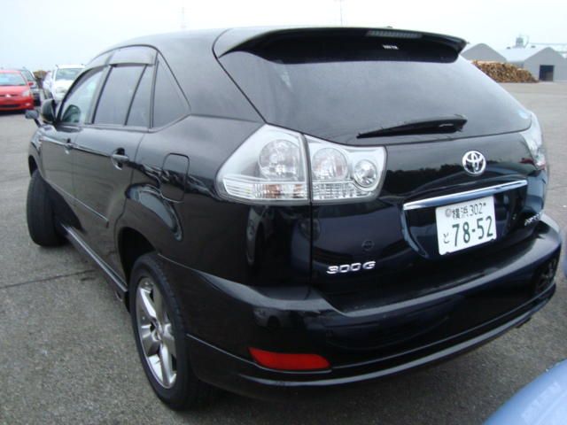 2004 Toyota Harrier