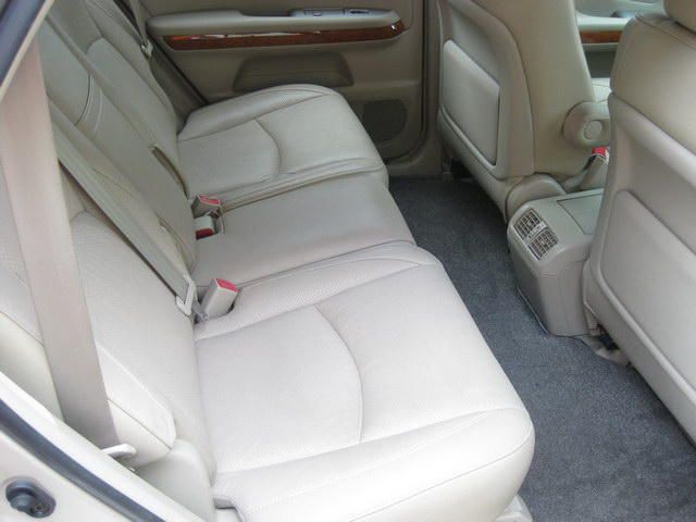 2004 Toyota Harrier
