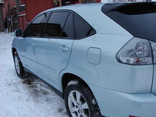 2004 Toyota Harrier