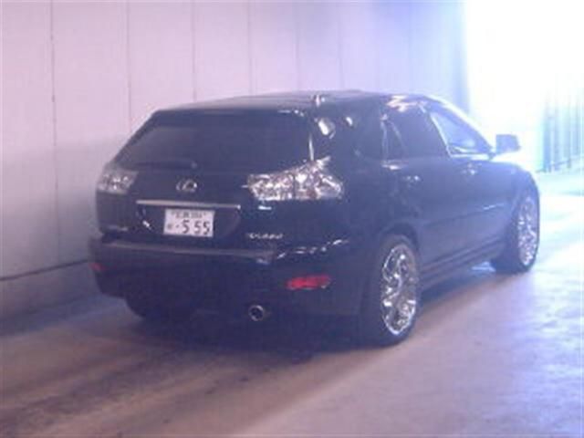 2004 Toyota Harrier