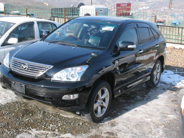 2004 Toyota Harrier