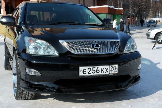 2004 Toyota Harrier