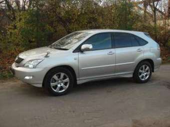 2004 Toyota Harrier