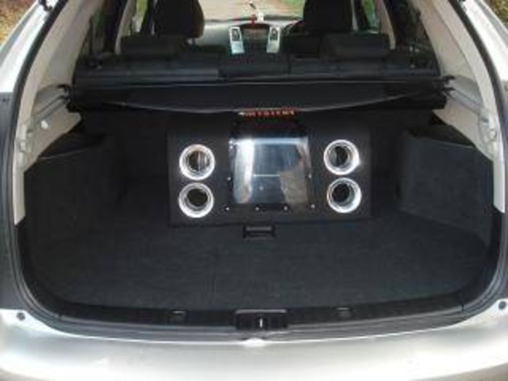2004 Toyota Harrier