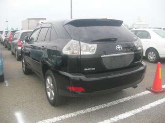 2004 Toyota Harrier Images