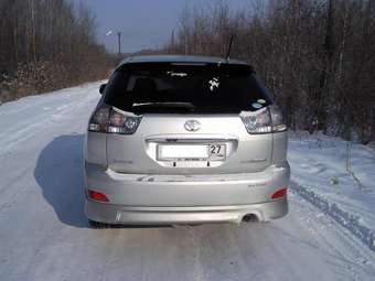 2004 Toyota Harrier Photos