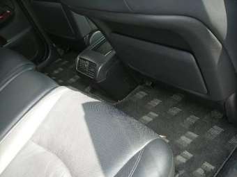 2004 Toyota Harrier Photos