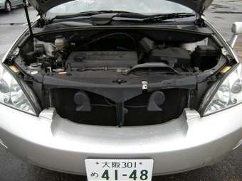 2004 Toyota Harrier Photos