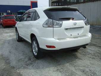 2004 Toyota Harrier Photos