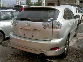 2004 Toyota Harrier Pics