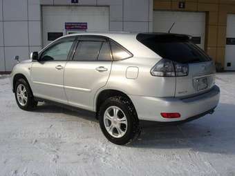 2004 Toyota Harrier Photos