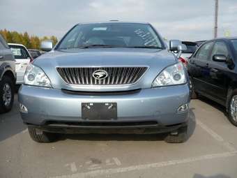 2004 Toyota Harrier Pictures