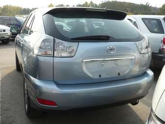 2004 Toyota Harrier Pictures