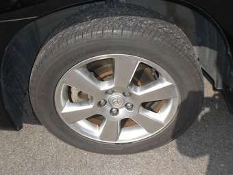 2004 Toyota Harrier Pictures