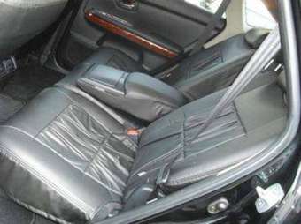 2004 Toyota Harrier Pics