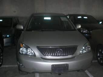 2004 Toyota Harrier Photos