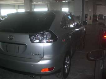 2004 Toyota Harrier Pictures
