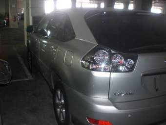 2004 Toyota Harrier Pictures