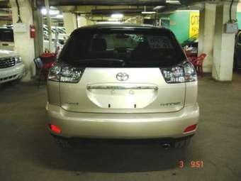 2004 Toyota Harrier Pics